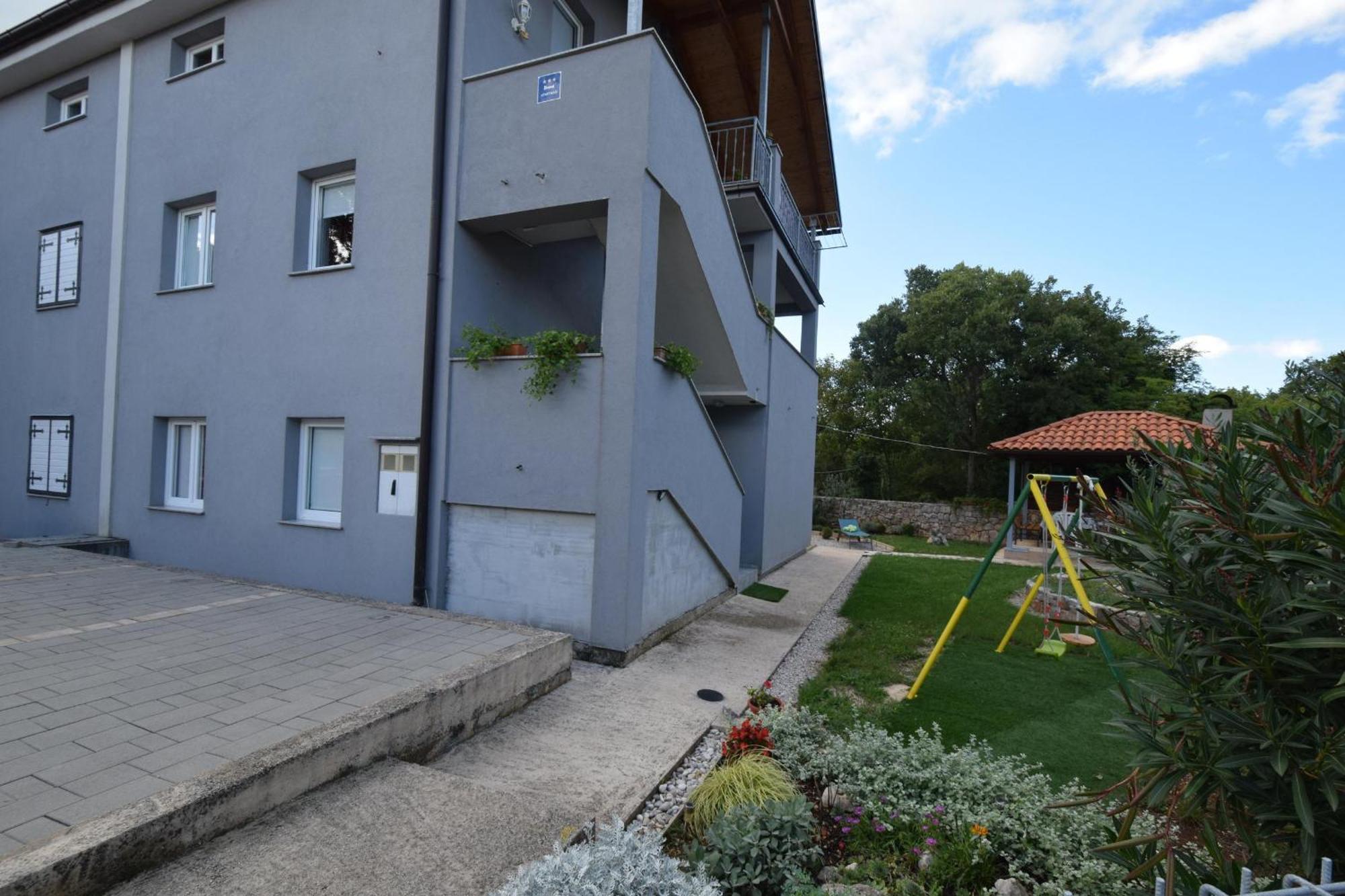 Apartments Cindric Malinska Buitenkant foto